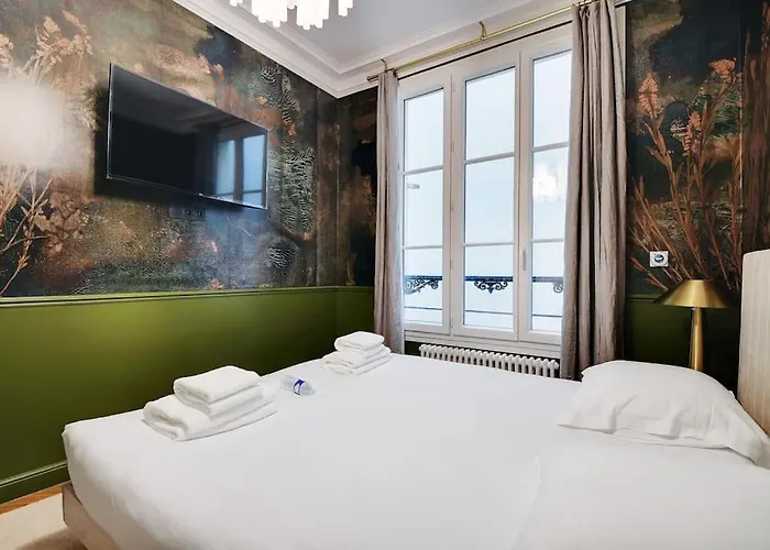 4 Couchages - Jardin Du Luxembourg 2 *